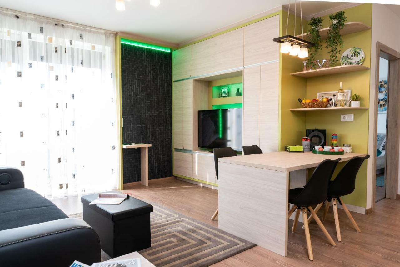 Defne Apartman Debreczyn Zewnętrze zdjęcie
